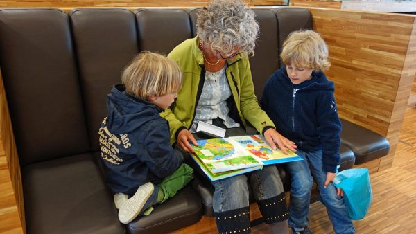 entdecken sie die neuesten erkenntnisse zur sprachentwicklung, einschließlich wichtiger meilensteine, methoden zur förderung der sprachfähigkeiten und deren einfluss auf die kognitive entwicklung bei kindern.